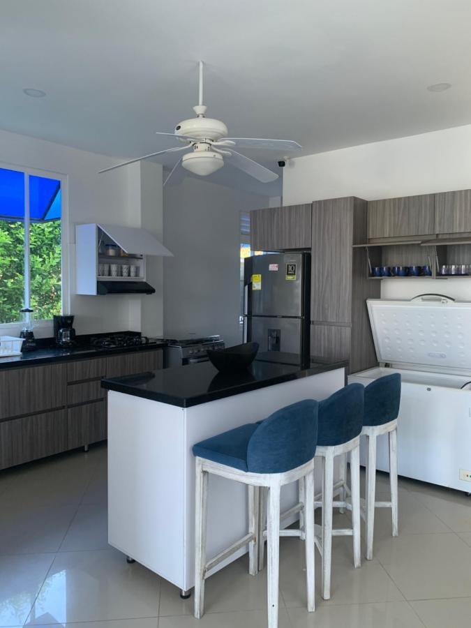 Casa Blanca Malibu Aparthotel Santa Veronica Exteriör bild